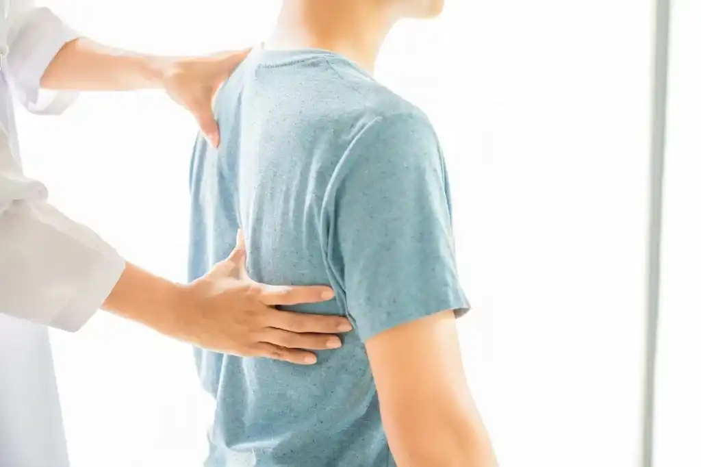 Teen Drivers and Car Accidents: Why Early Chiropractic Care Matters
